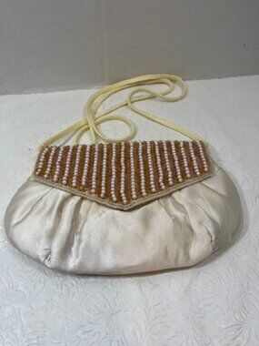 VTG La Regale LTD Cream Satin Sequins White Pearls Crossbody Clutch Purse 7"x5"